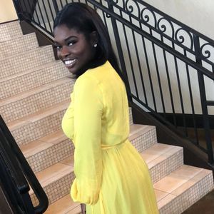 Meet your Posher, Devin